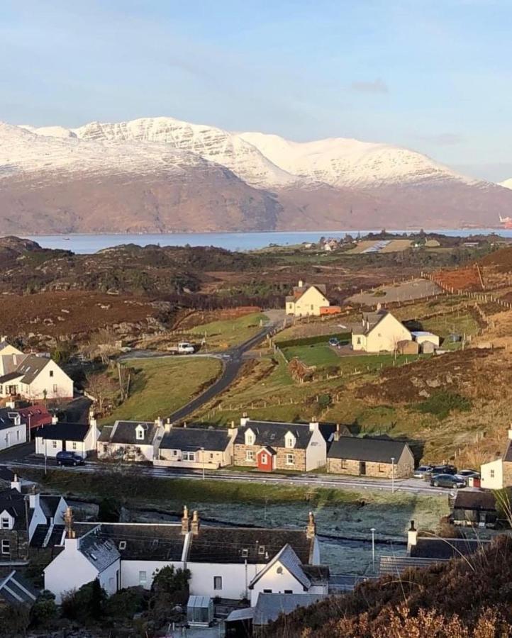 Chalet Duirinish Pods With Private Hot Tubs And Duirinish Bothy With No Hot Tub