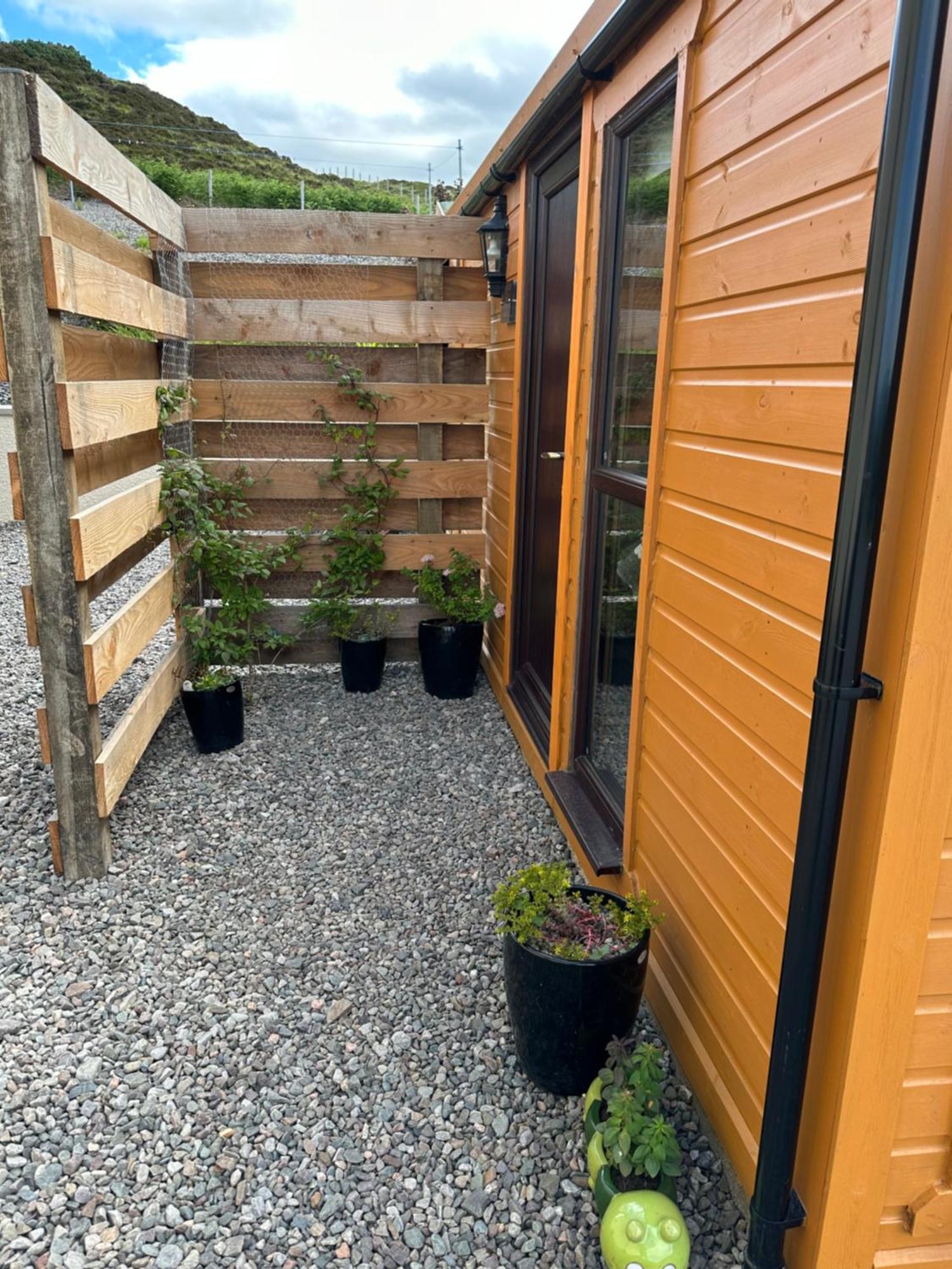 Chalet Duirinish Pods With Private Hot Tubs And Duirinish Bothy With No Hot Tub *
